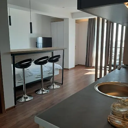 アパート Vihor A21